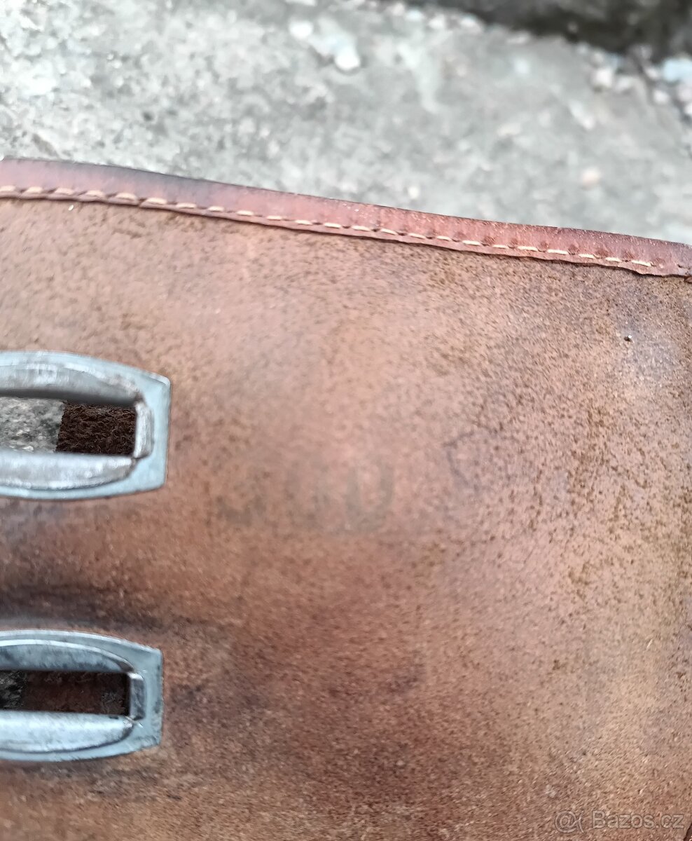 Stará vojenská kožená důstojnická brašna - 3