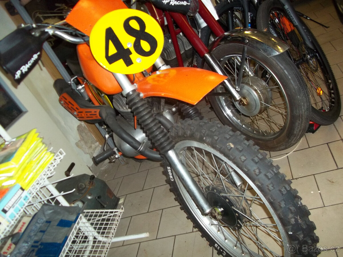 čz 250 - 3