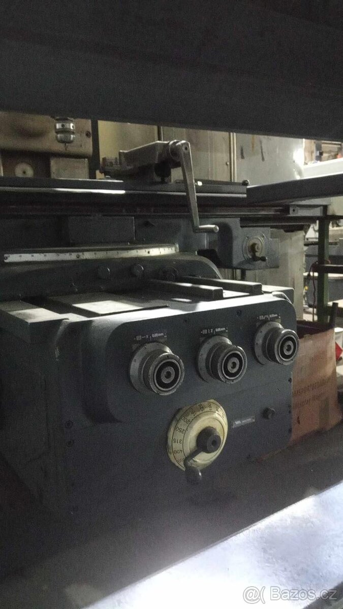 Univerzální frézka Heckert FU 400/V/2 - 3