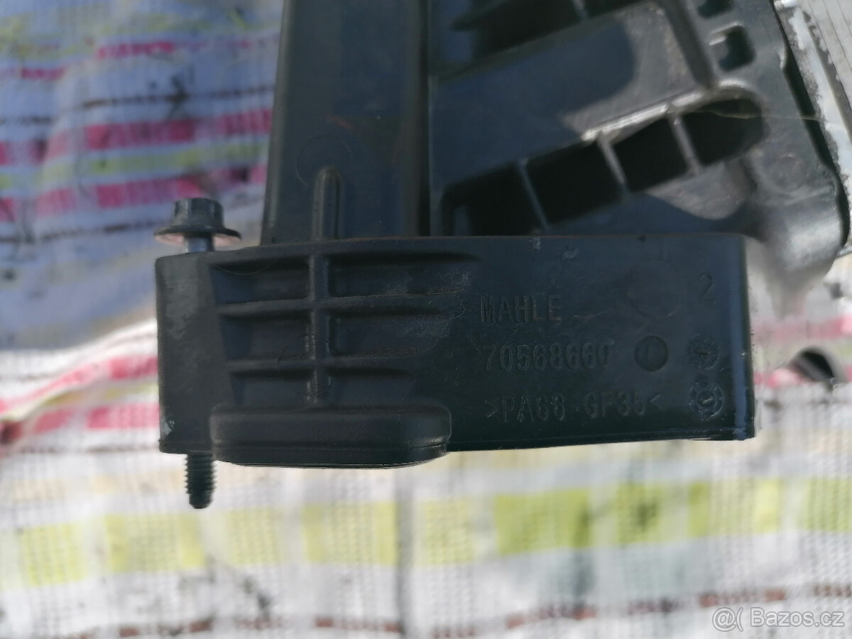 BMW 2,0D B47 těleso olejového filtru 70568660 - 3