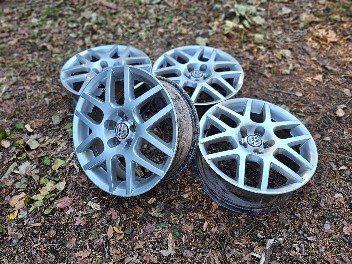 Sada originálních Alu disků - VW MONTREAL II R16 - 3