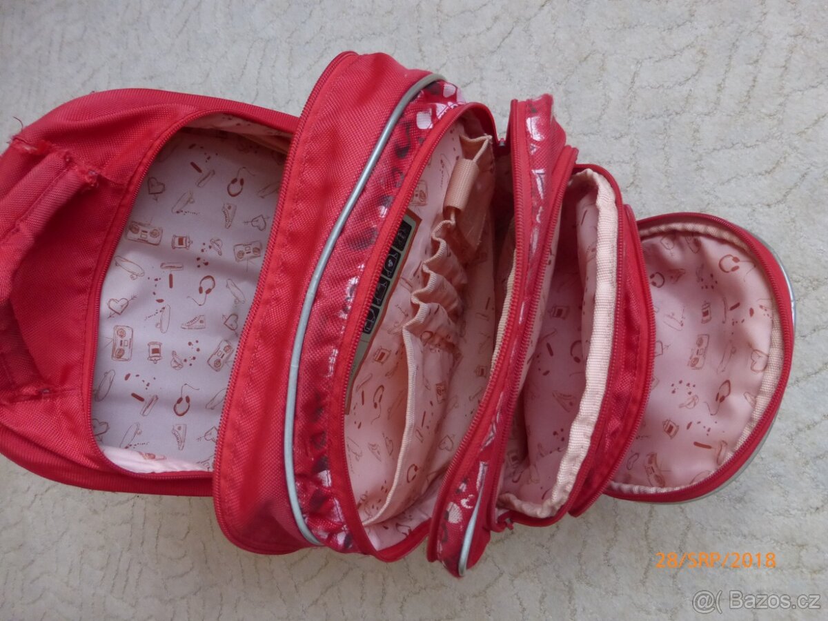 AKTOVKA TOPGAL dívčí 1-5 tř. // PENÁLY /PENĚŽENKY //PRAVÍTKA - 3