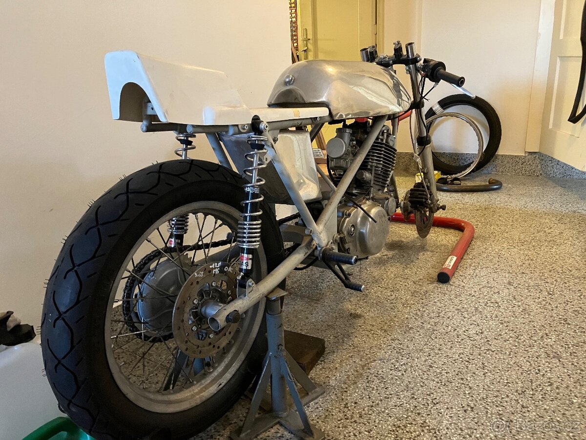 Seeley Yamaha SR 500 - 3