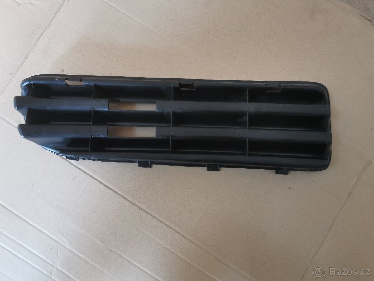 Krytka do nárazníku levá Škoda Octavia I - 3