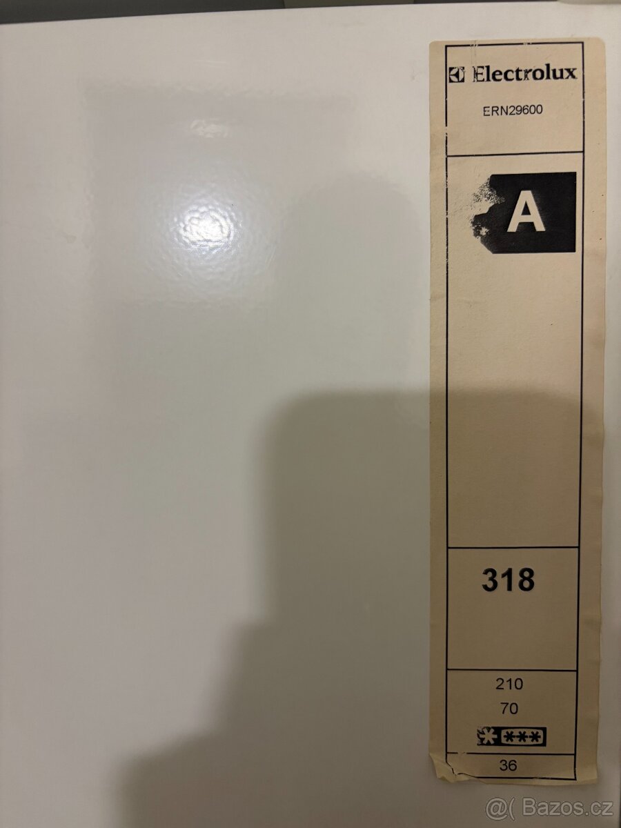 Vestavná lednice s mrazákem Electrolux ERN29600 - 3