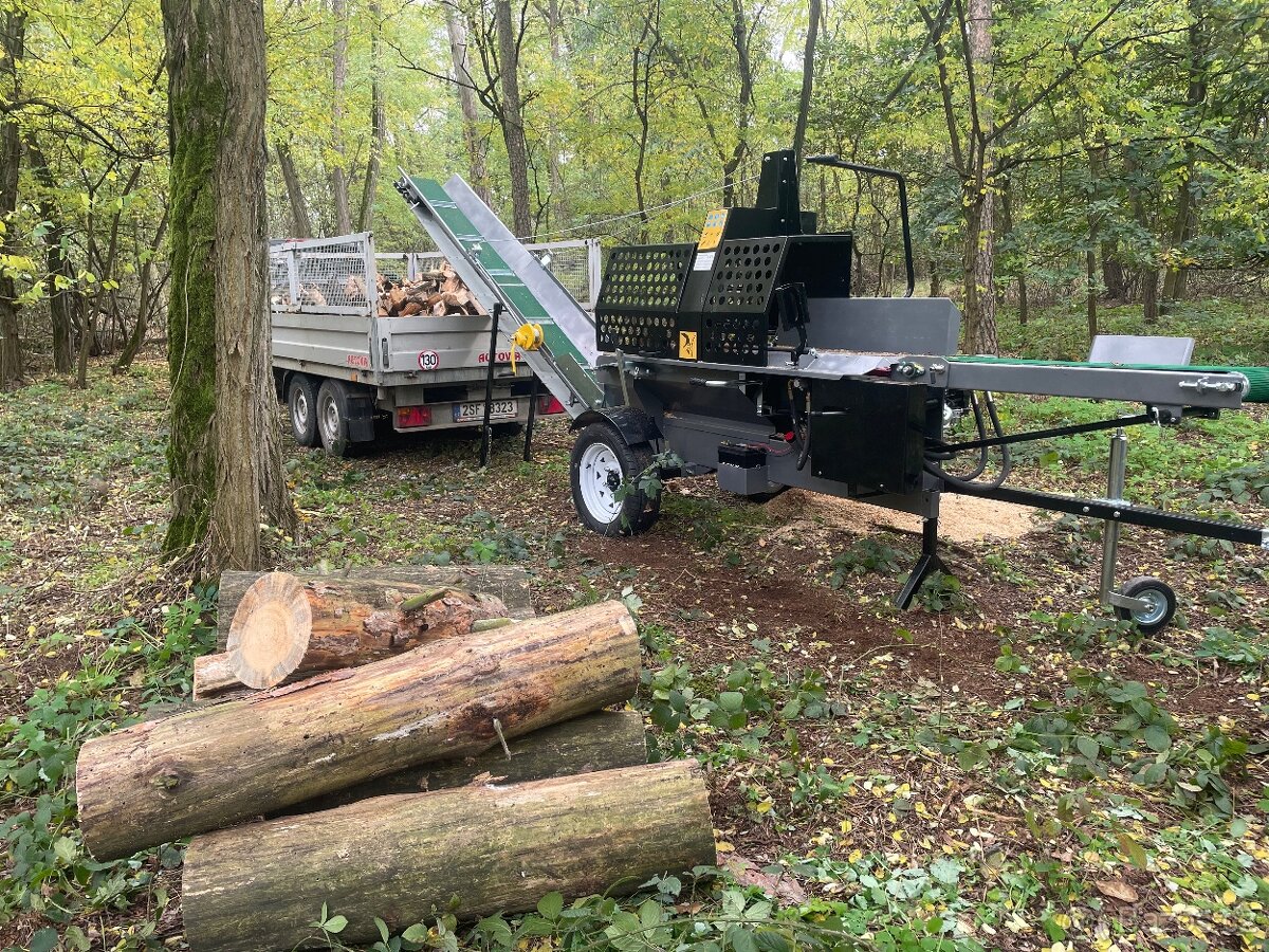 Pronájem poloautomatu na štipání dřeva - 3