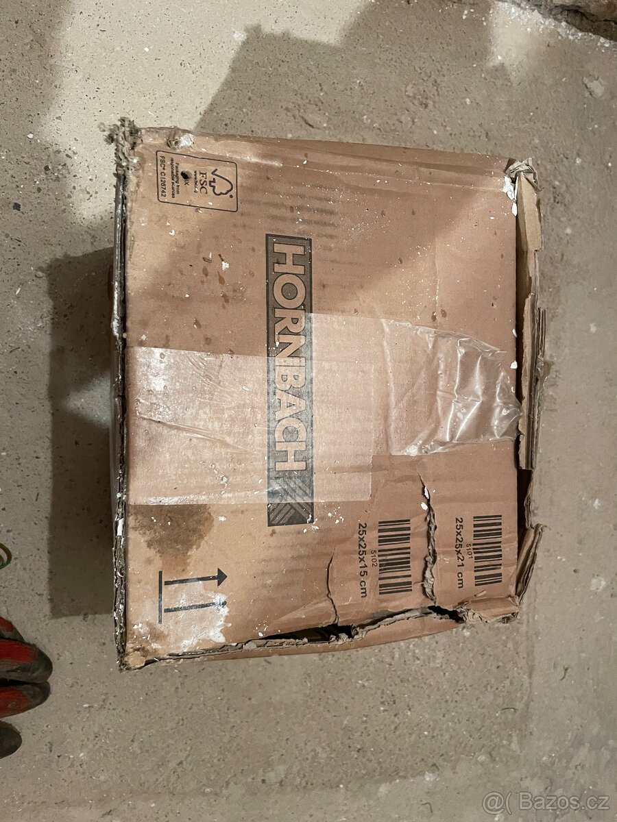 80 ks pozink derovany uhelniky 10x10x10 v Top stavu - 3