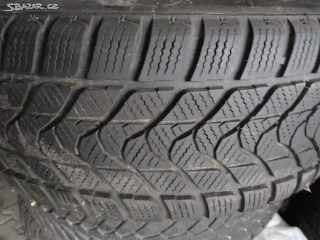 AUDI ALU kola 7,5X16 ET45 + zimním pneu 215/60/16 - 3