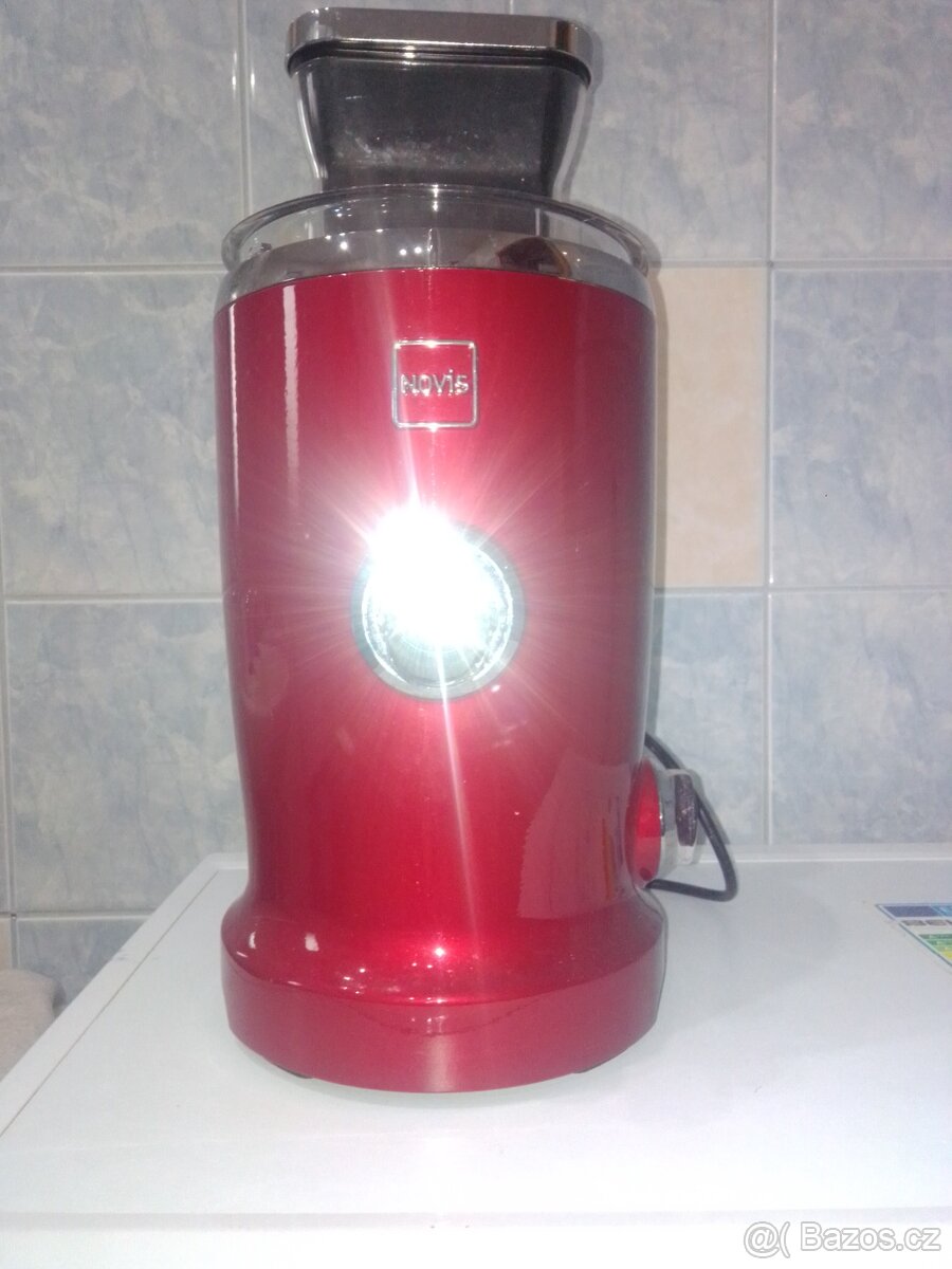 Novis VitaJuicer - 3