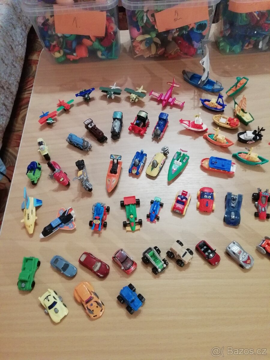 350 kusů kinder technika - 3