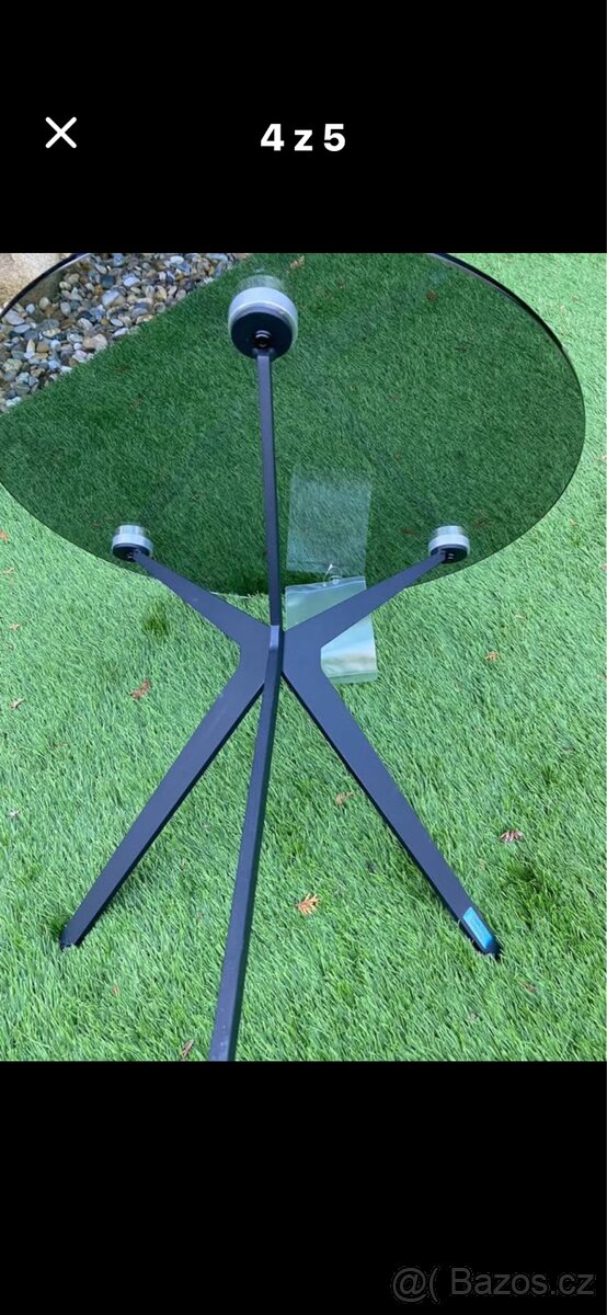 Konferencni stolek nove - 3