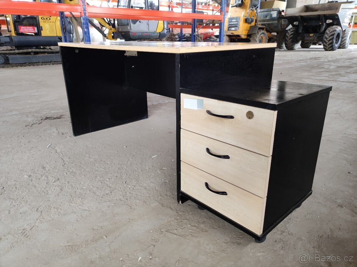 Kancelářské stoly a zásuvky - 3