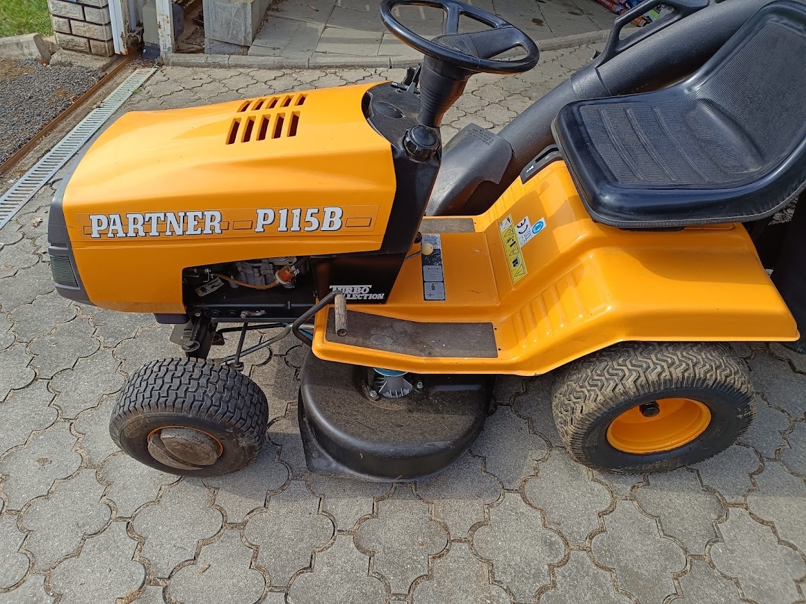 Prodám zahradní traktůrek - 3