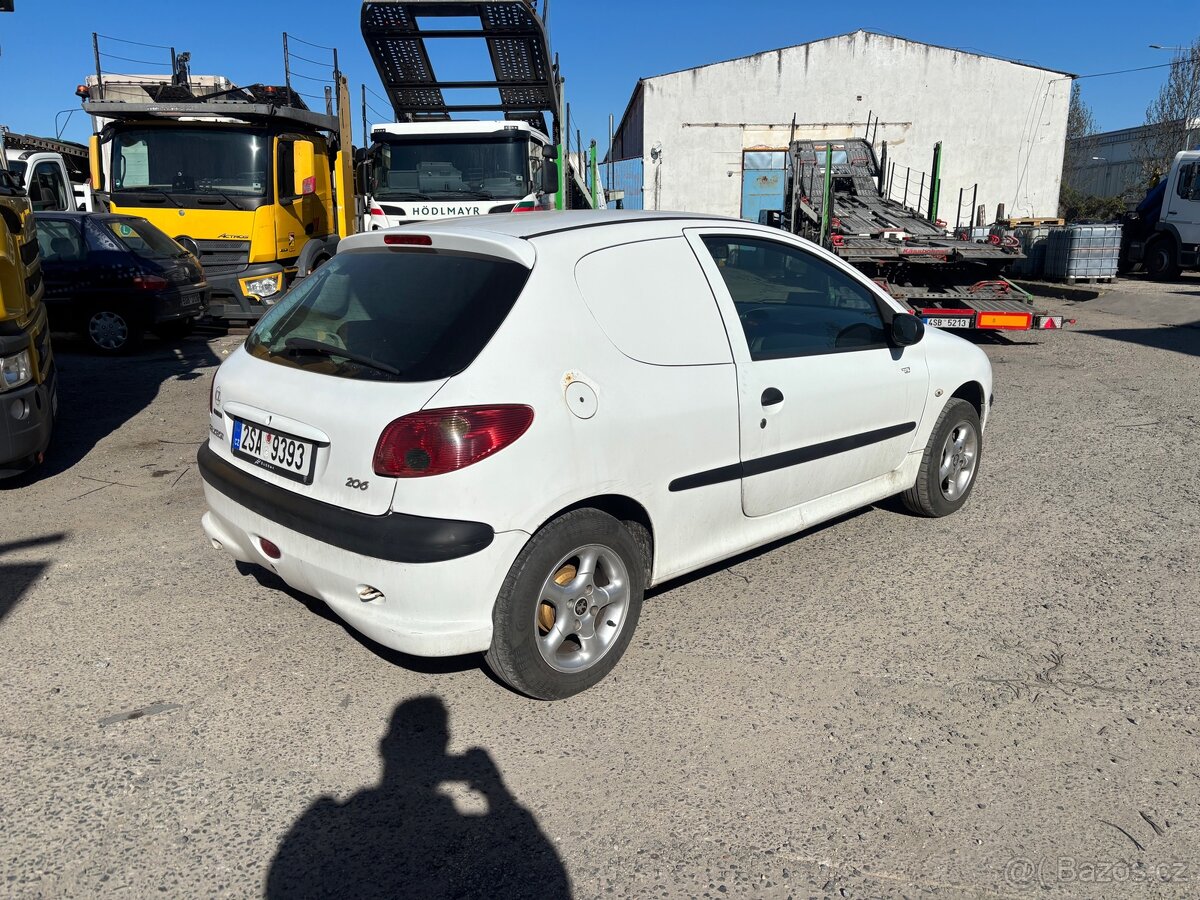 Peugeot 206 - 3