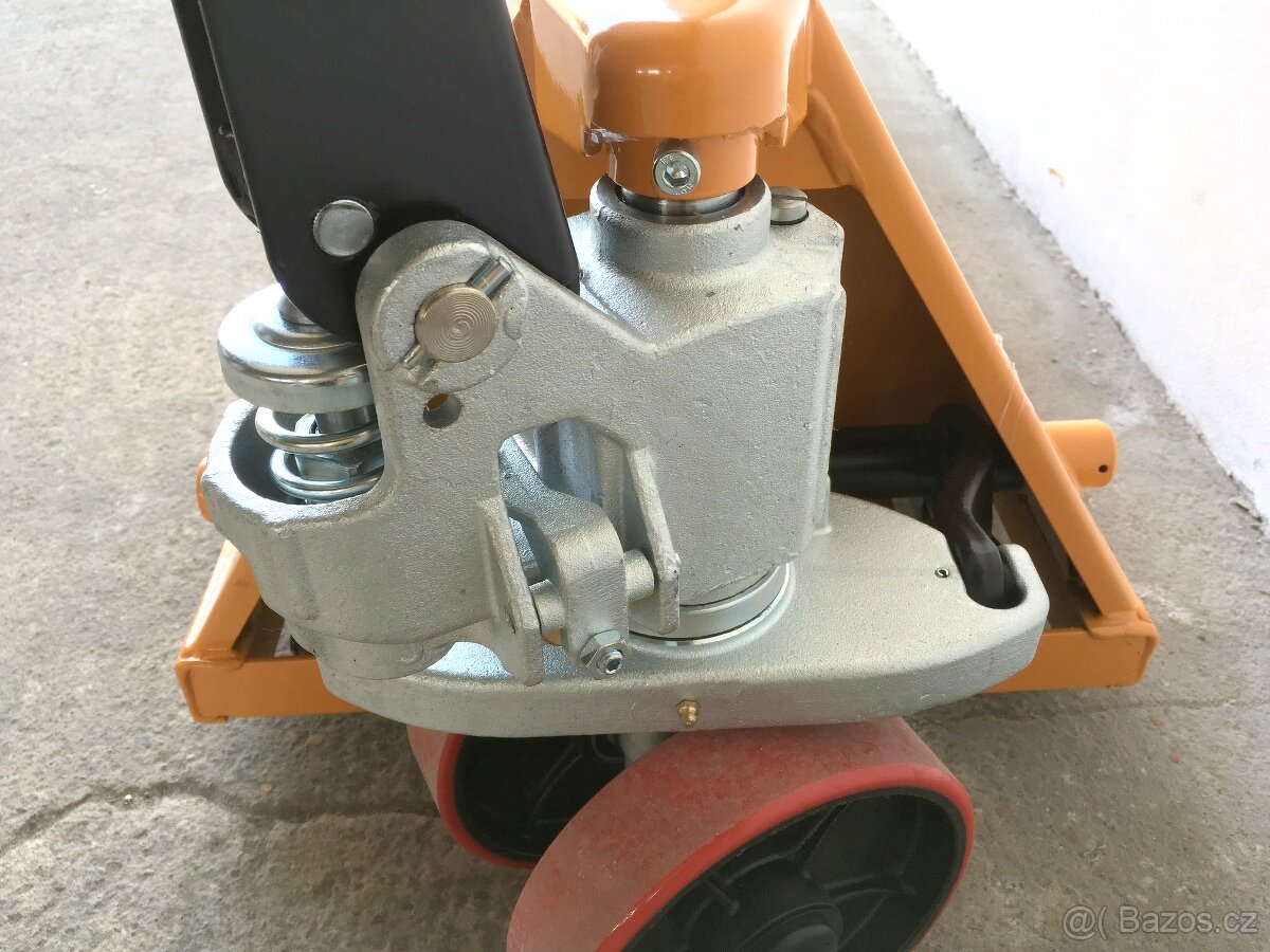 Dlouhý paletový vozík M1500 - 3