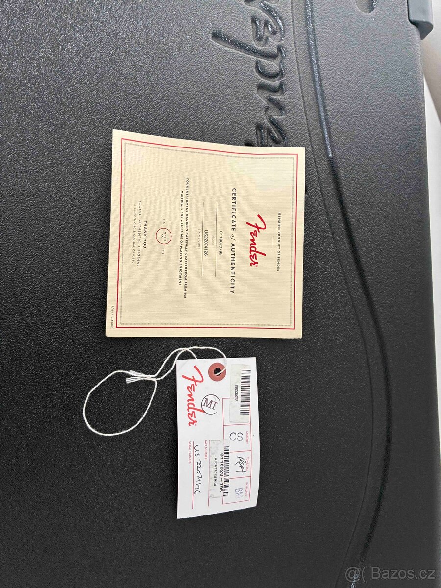 Fender American Stratocaster Ultra HSS - 3