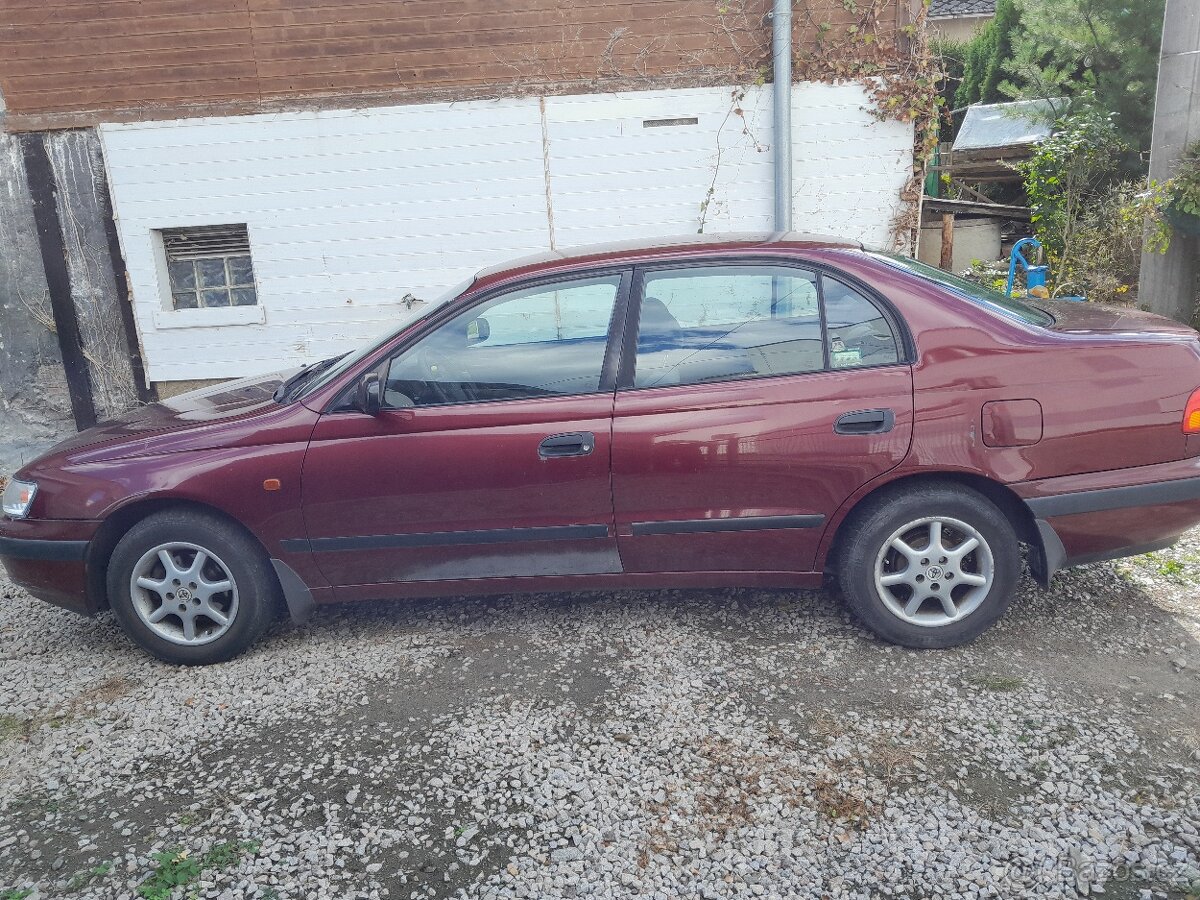 Toyota Carina E 2.0 - 3