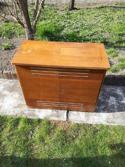 Šicí stroj LADA - 3