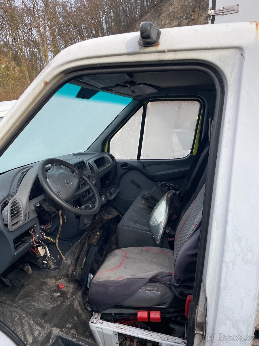Mercedes benz sprinter - 3