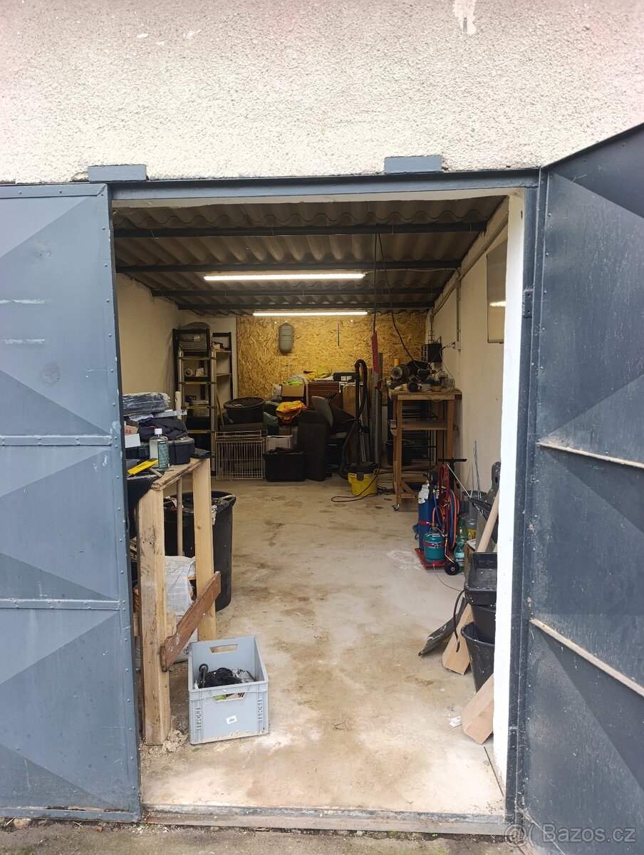 Garáž 24m² Pardubice - 3