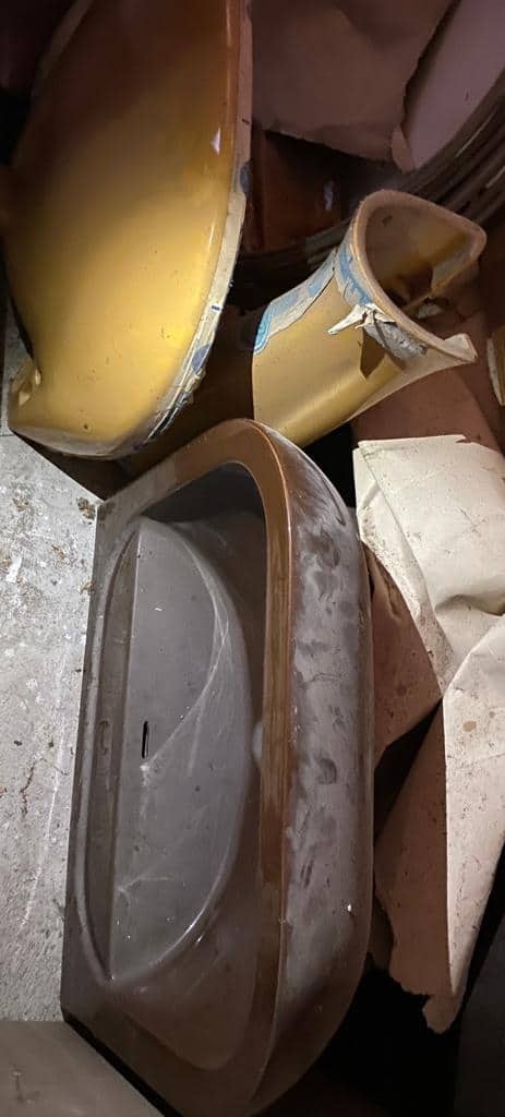 Umyvadla s nohou, plechové vany, nohy pod umyvadlo - 3