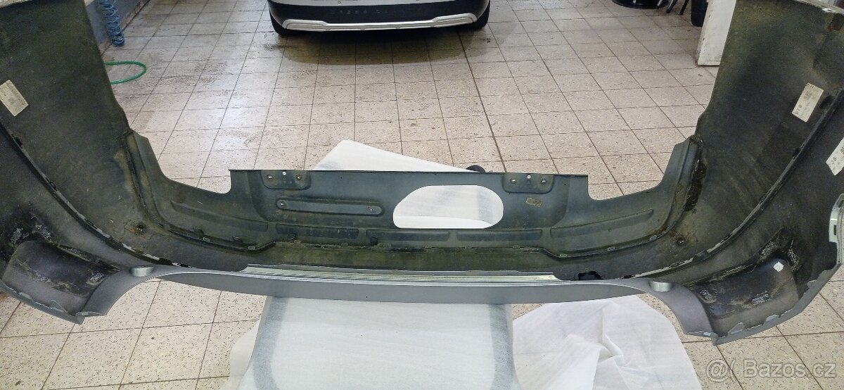 Zadní nárazník Volvo v90 CC - 3