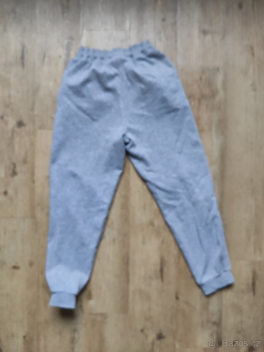 Tepláky 146/152 - 3