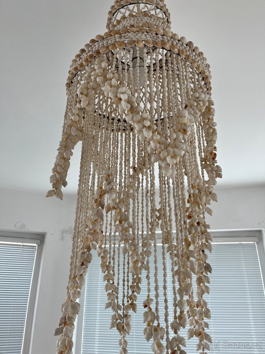 LUSTR Z MUŠLÍ - 3
