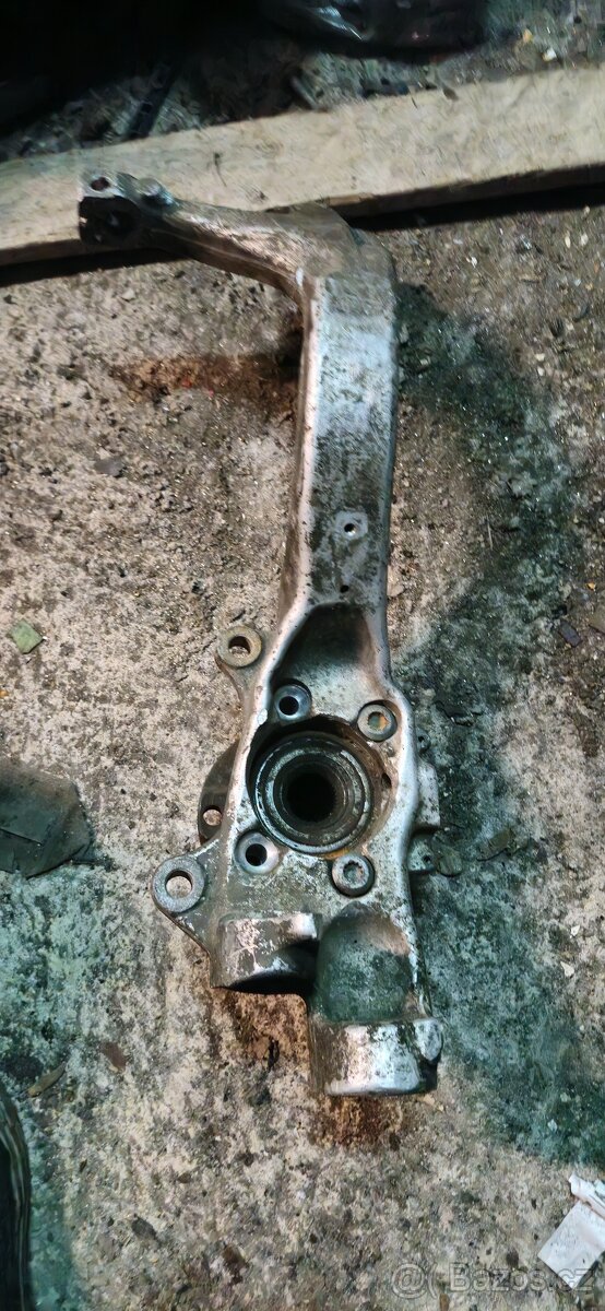 Leva predni tehlice audi a6 4b c5 hlinikova - 3