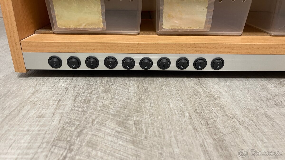 Rack na mláďata + inkubátor - 3