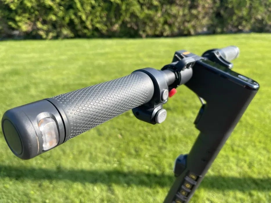 ELEKTROKOLOBĚŽKA NINEBOT MAX G2 - 3