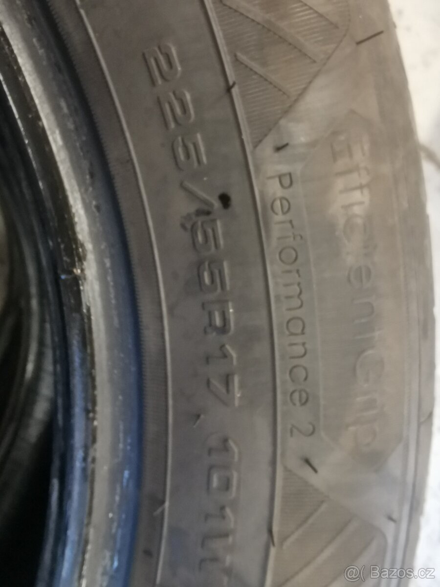 Pneu Good Year 225/55R17 101W - 3
