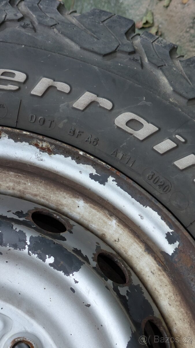 BFGoodrich AT 255/70 R16 - 3