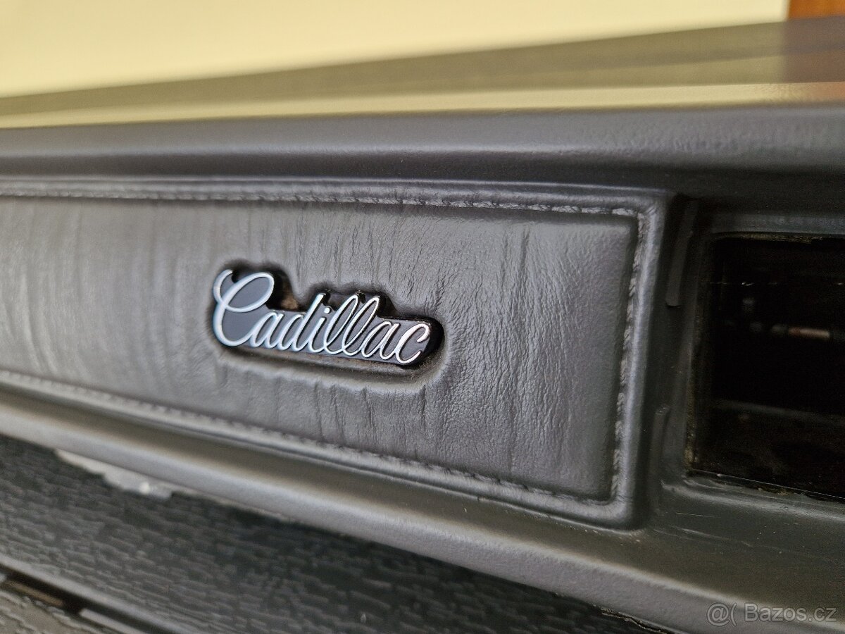 Cadillac Deville palubní deska - 3
