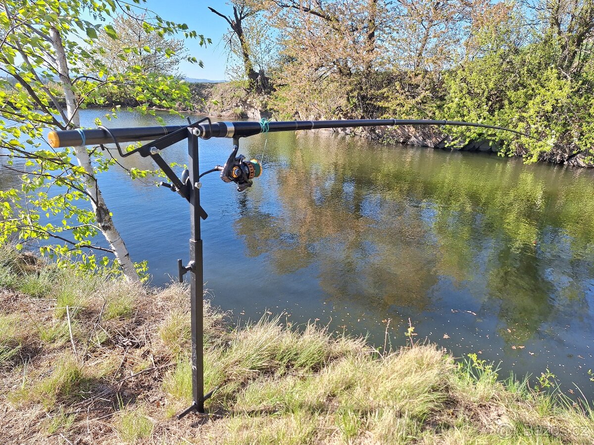 Stojan na pruty - 3