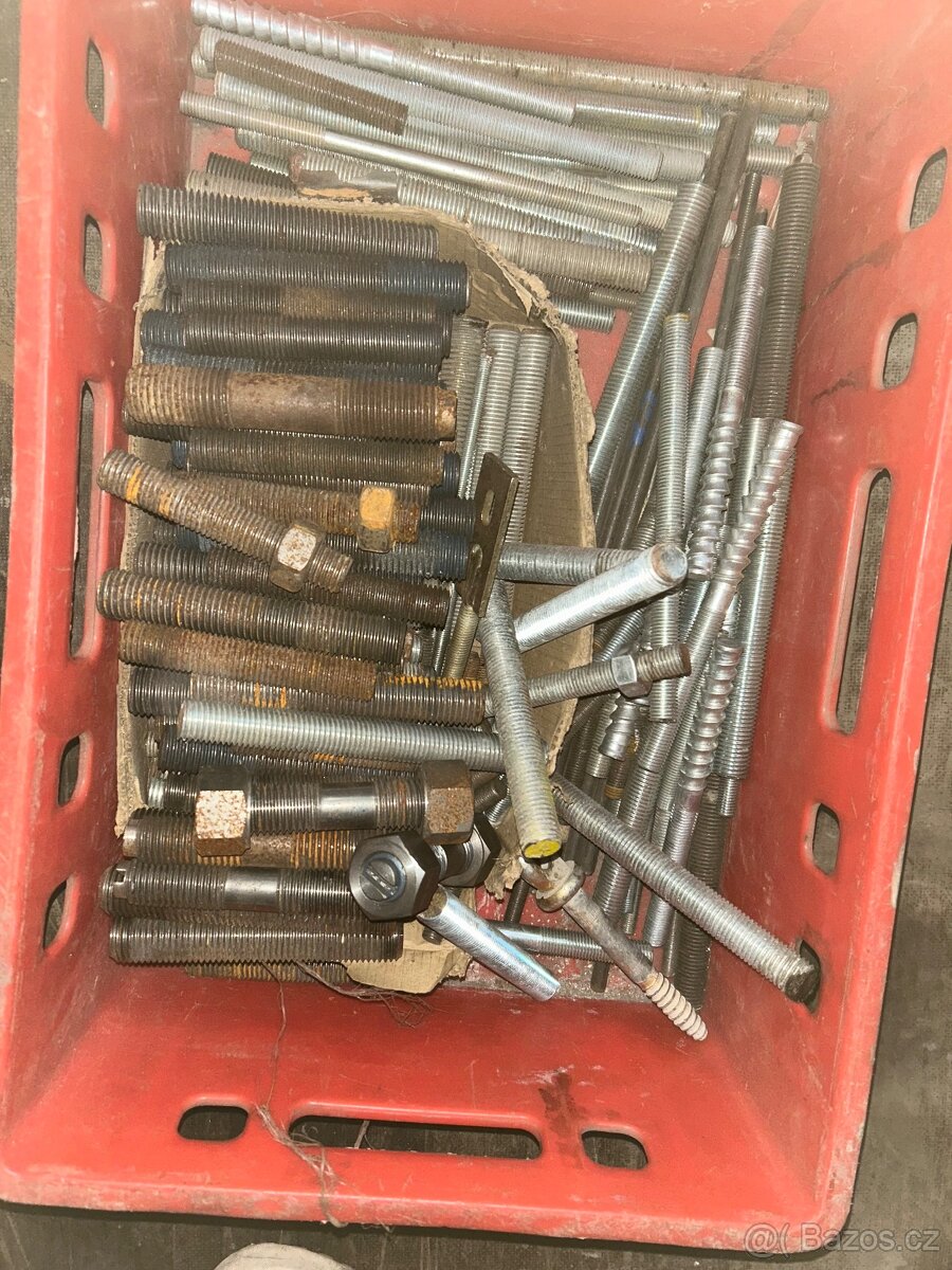 Spojovací materiál Šrouby,matky.. nové m8-m30 - 3