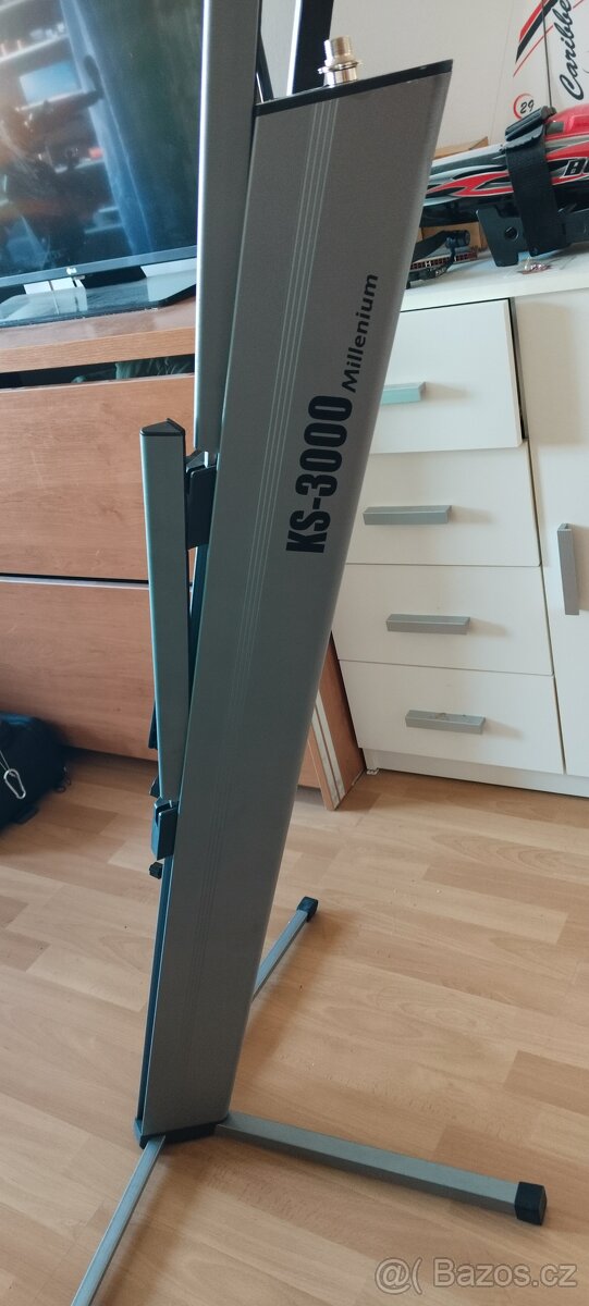 Stojan na klávesy - 3