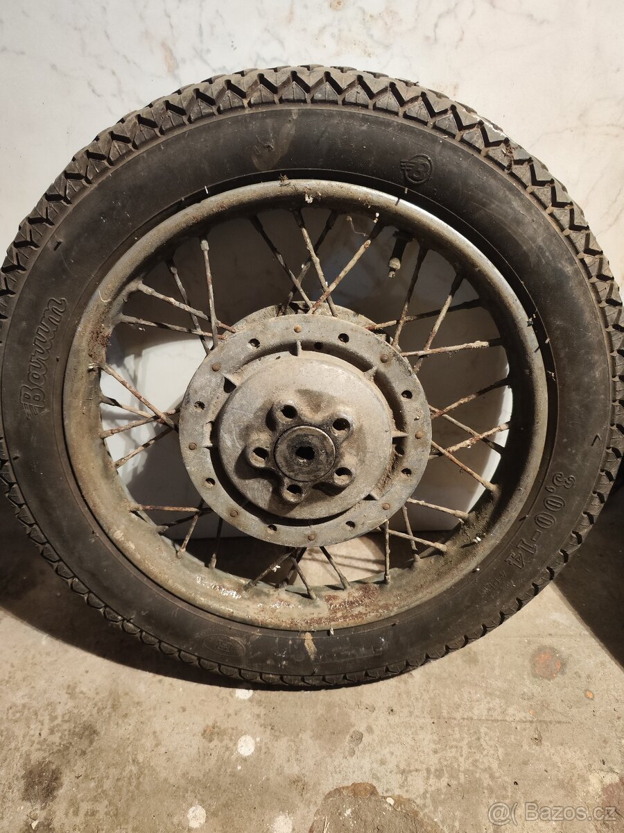 Ráfky s pneumatikami na Maneta - 3