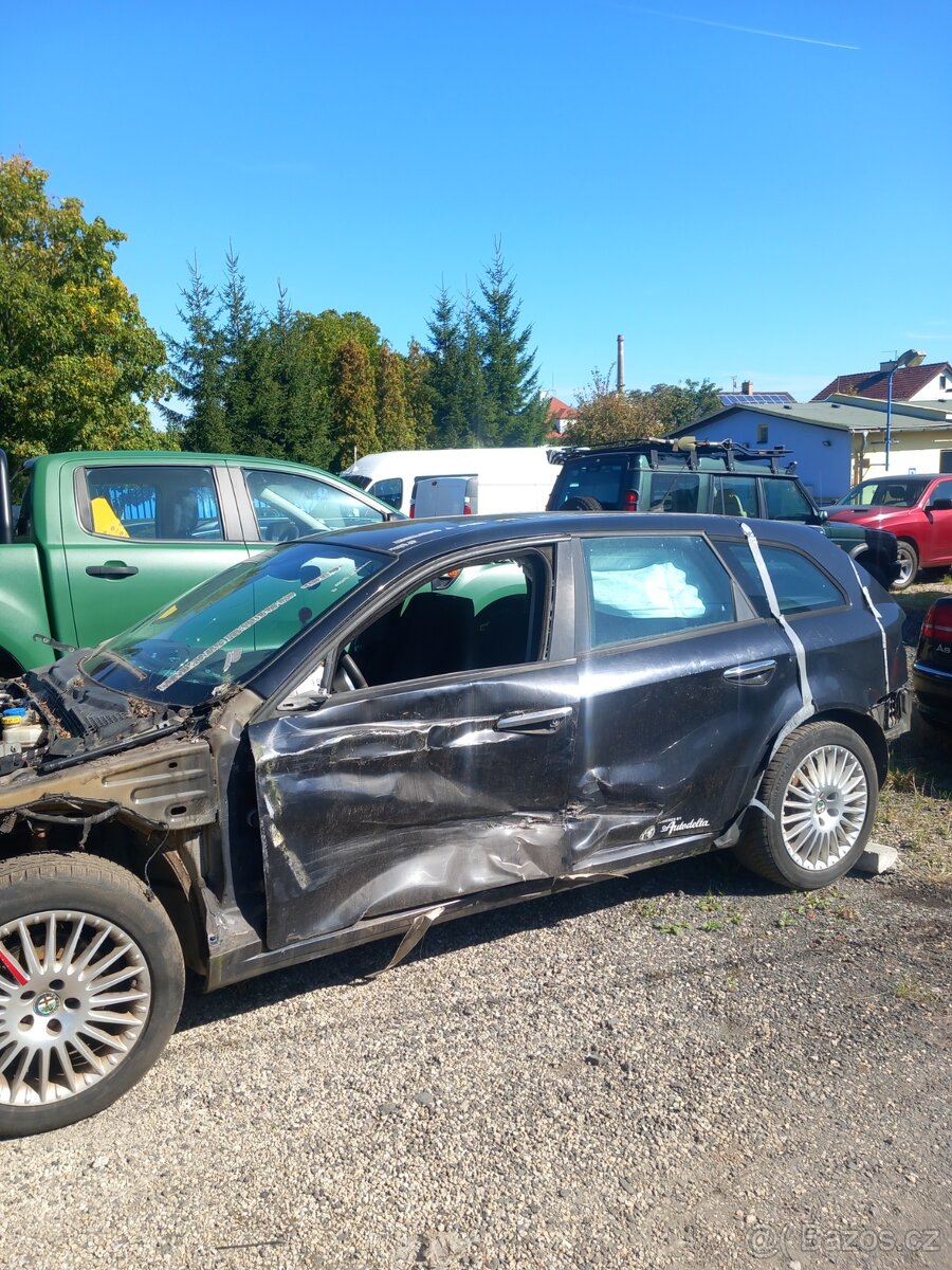 Motor Alfa romeo 1,9 jtdm 110kw - 3