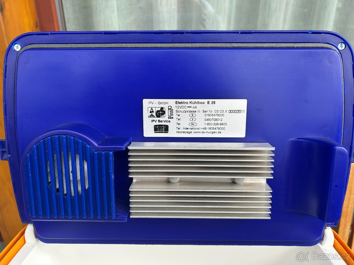 Termoelektrická autochladnička EZETIL E25 12 V 4A - 3