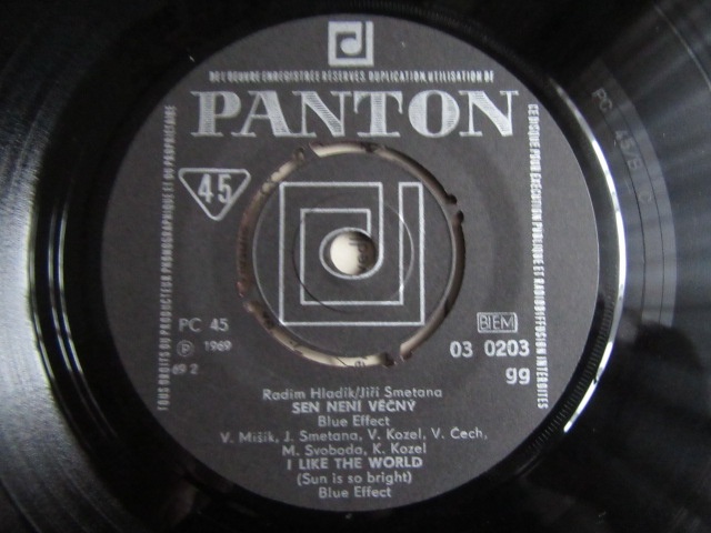 EP Blue Effect - Sen není věčný - 3