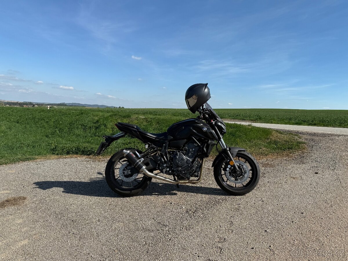 Yamaha mt-07 - 3