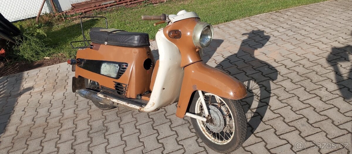 Prodám Manet 100,1960 - 3