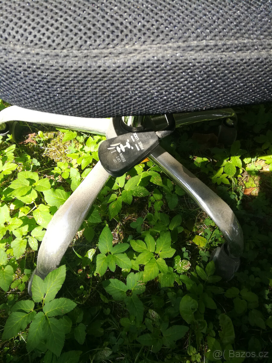 Kancelářská židle - 3