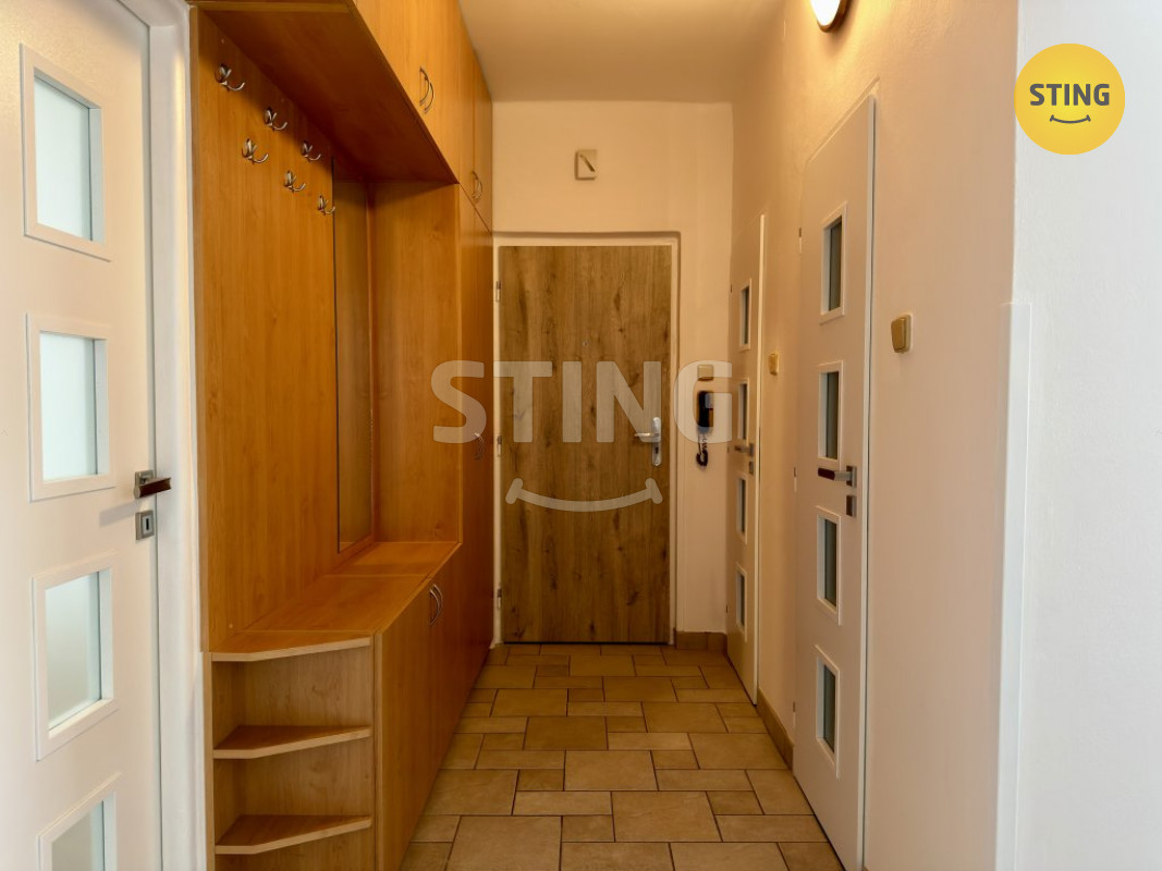 Pronájem prostorného bytu 3+1, 134532 - 3