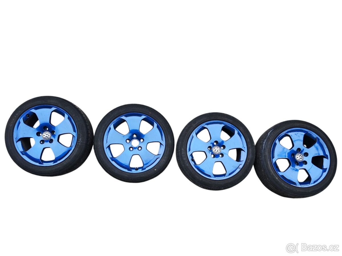 ALU kola 5x112 R17 8P0601025C - 3