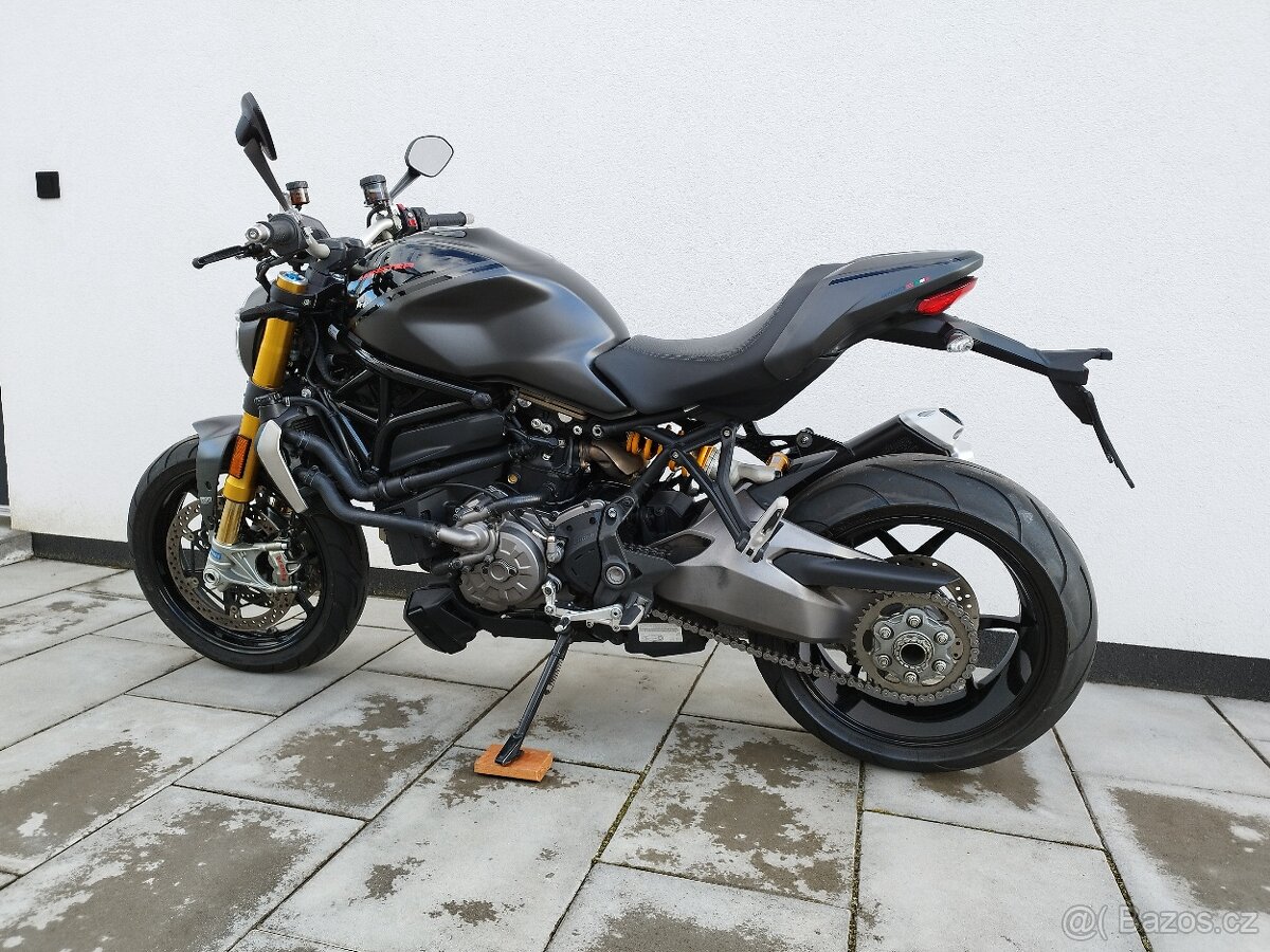 Ducati Monster 1200S - 3