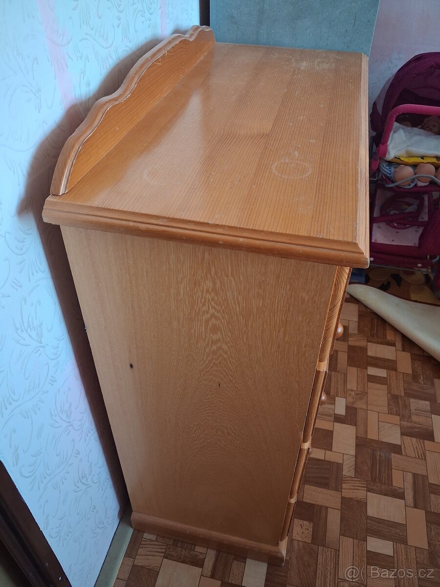 Komoda masiv 5 šuplíků - 3