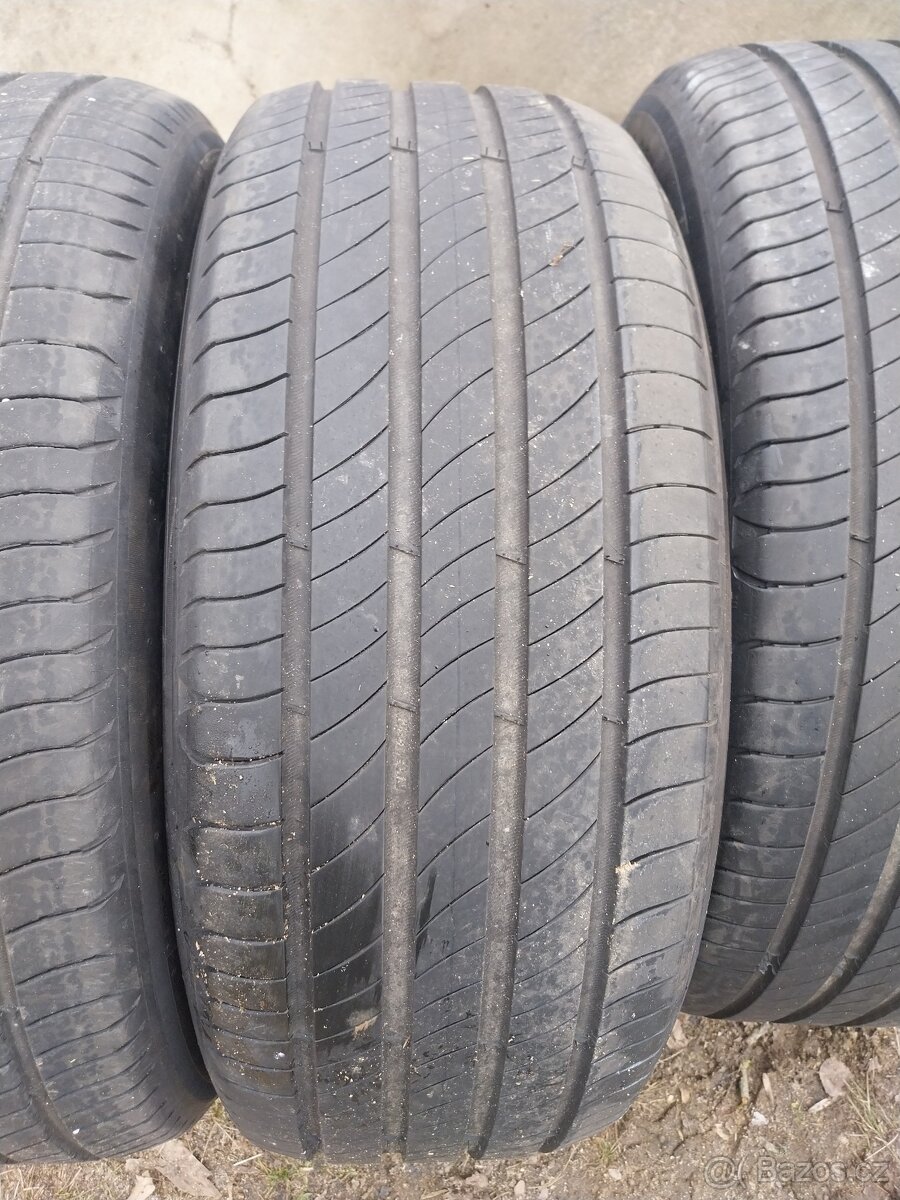 Michelin E PRIMACY 235/55R18 104V - 3
