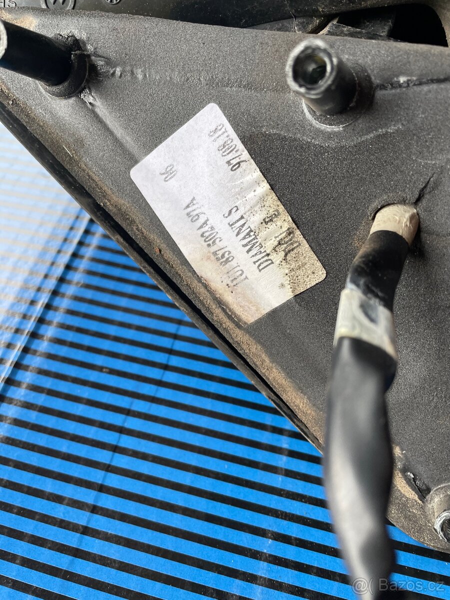 Pravé zrcátko Octavia I - 3